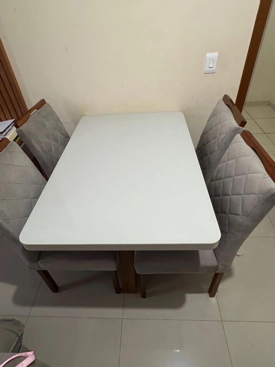 Lacquered table with 10 months of use! 64352820784129120