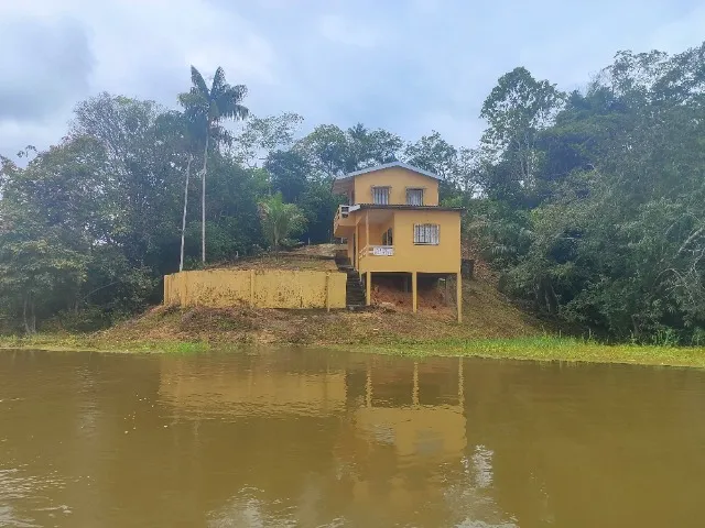 Sitio no Manaquiri, Amazonas