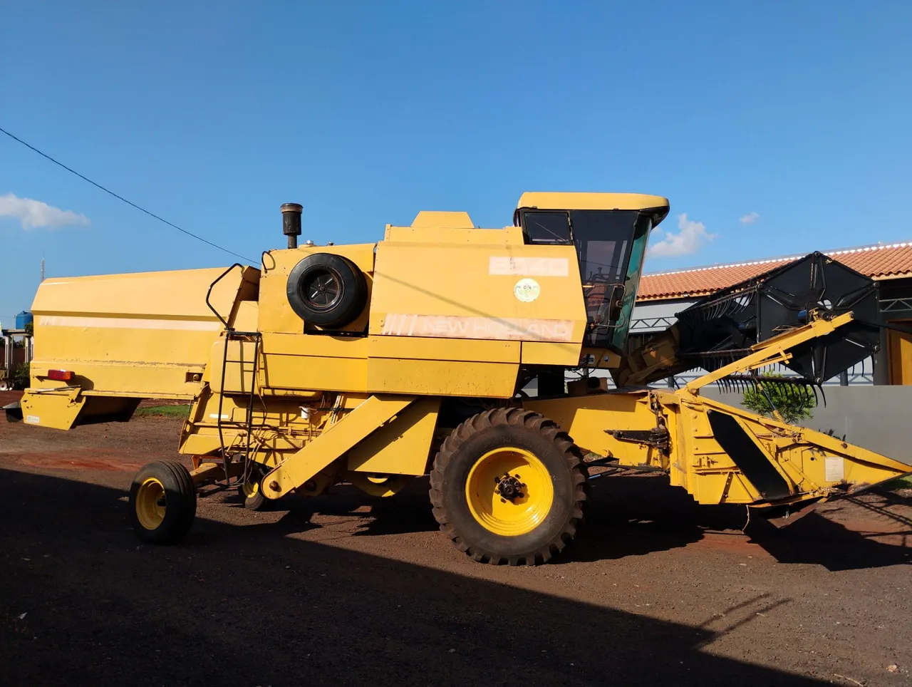 Colheitadeira New Holland - Produtividade e Eficiência!