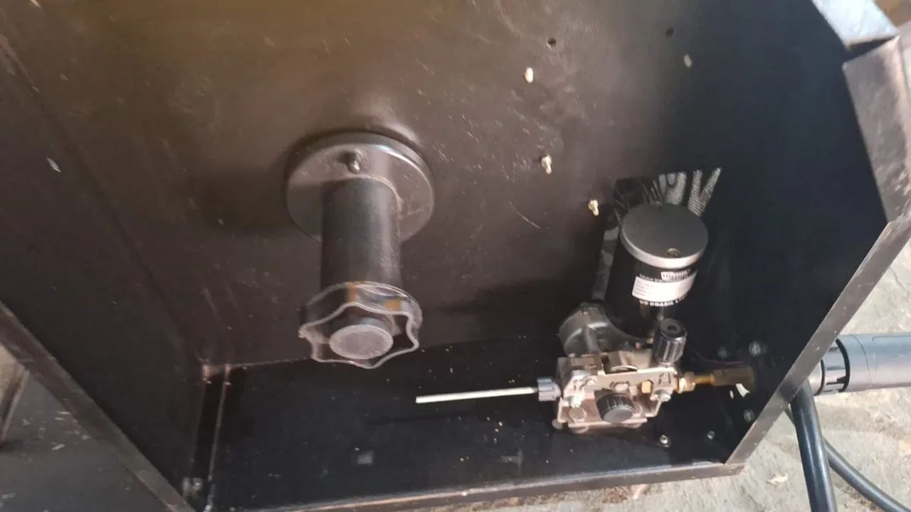 Máquina de Solda MIG V8 Brasil 205 BR 220v mono - Foto 4