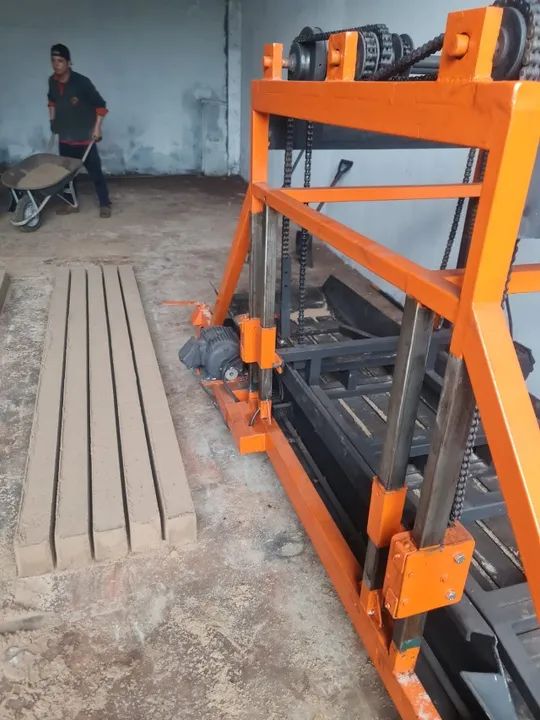 máquina de fazer 5 mourão por vez - Foto 5