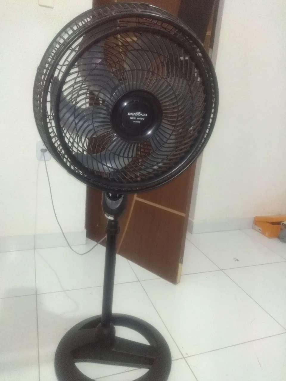 Ventilador de coluna Britânia 160W