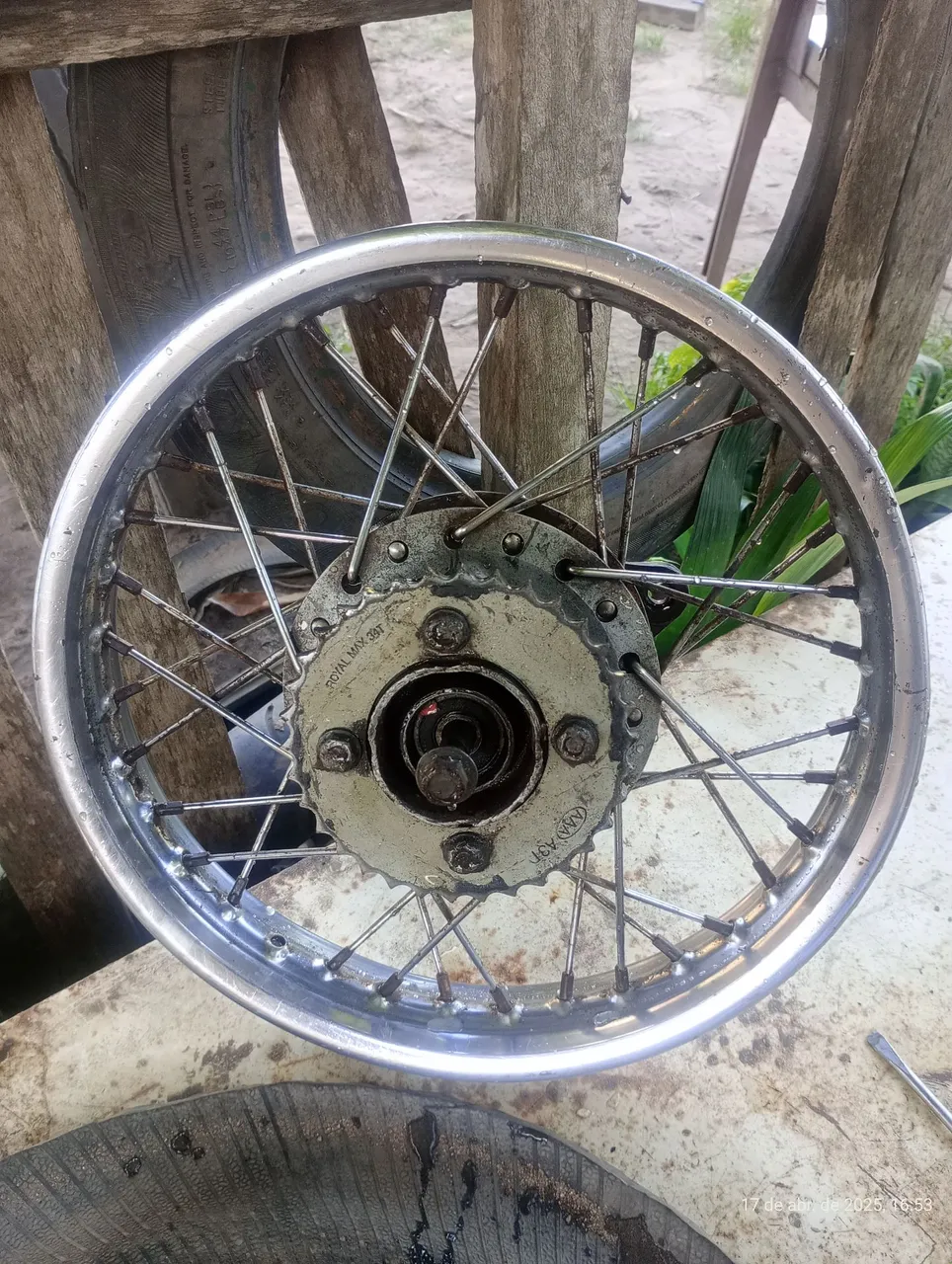 Roda de Moto aro 14 fone *61