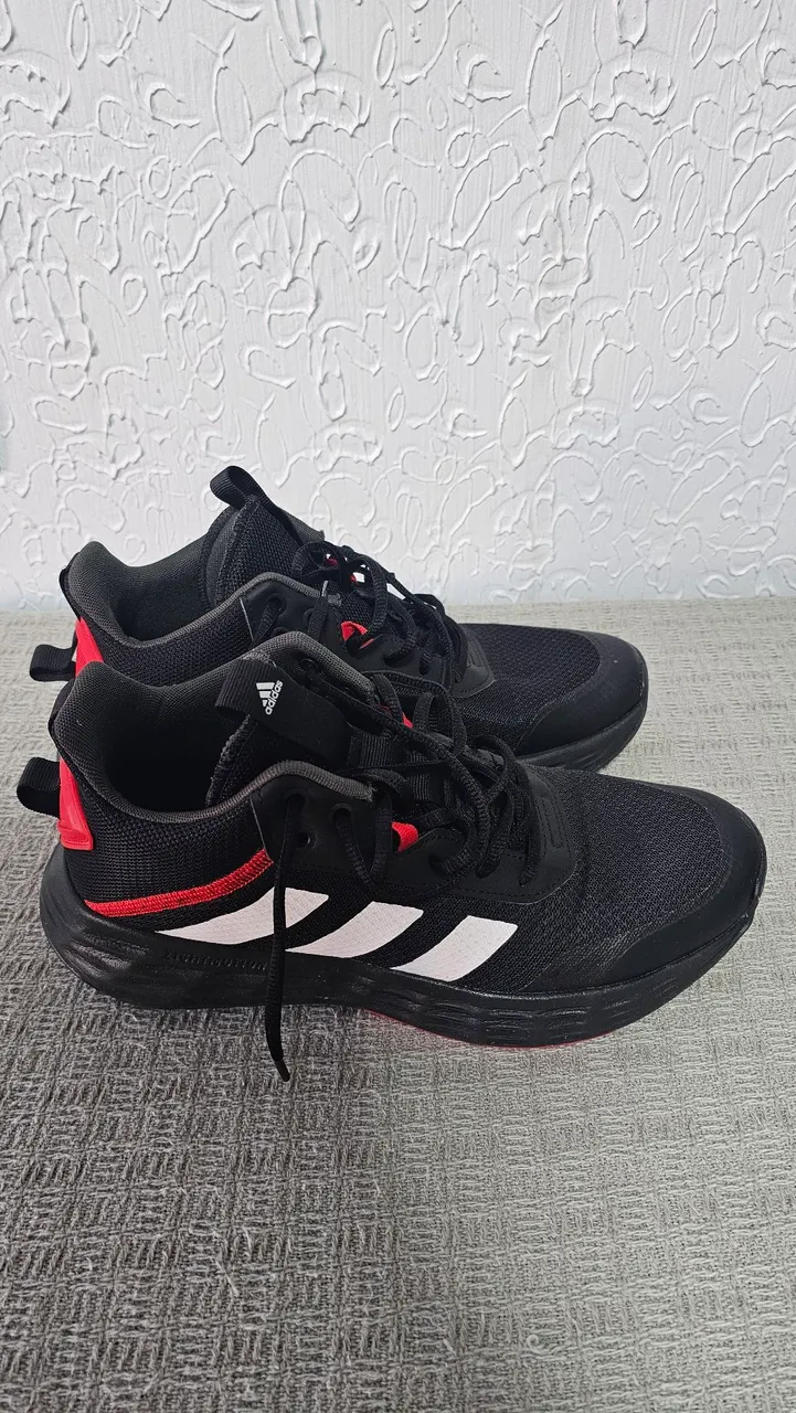 Tênis Adidas Own The Game 2.0