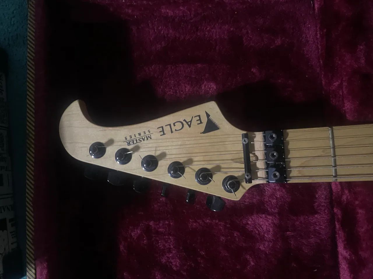 GUITARRA EAGLE STM 771 floyd rose - Foto 3