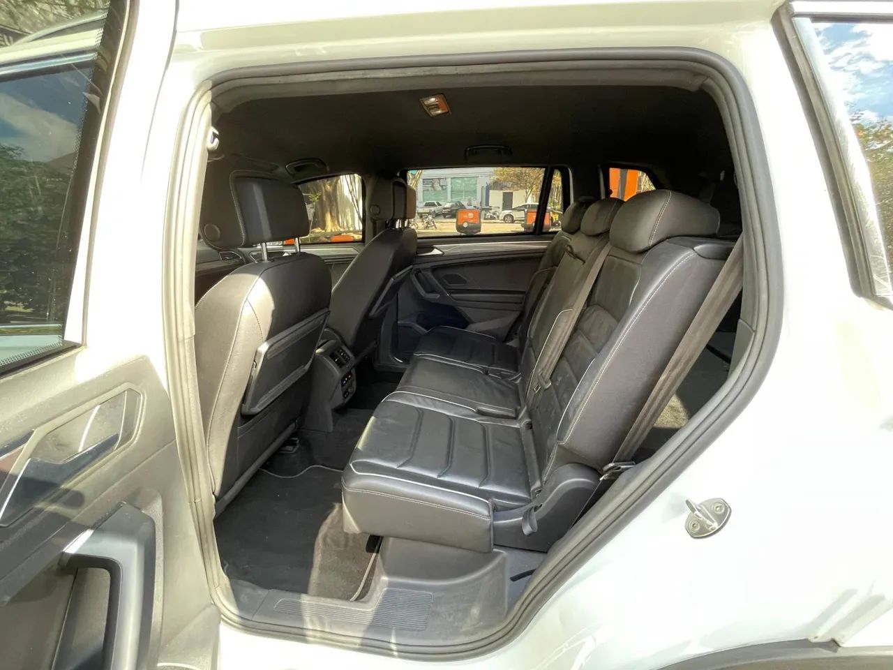 Volkswagen Tiguan Allspac R-Line 350 TSI 2.0 4x4, foto 11 de 19