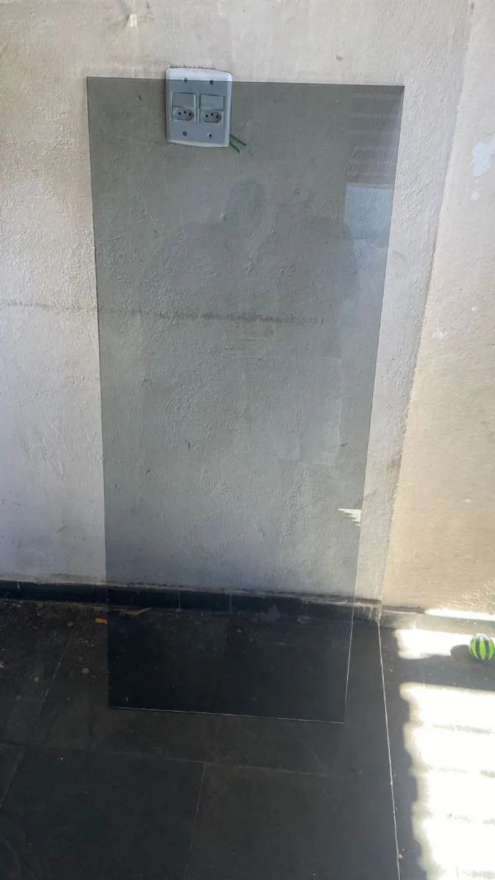 Vidro de mesa de madeira 