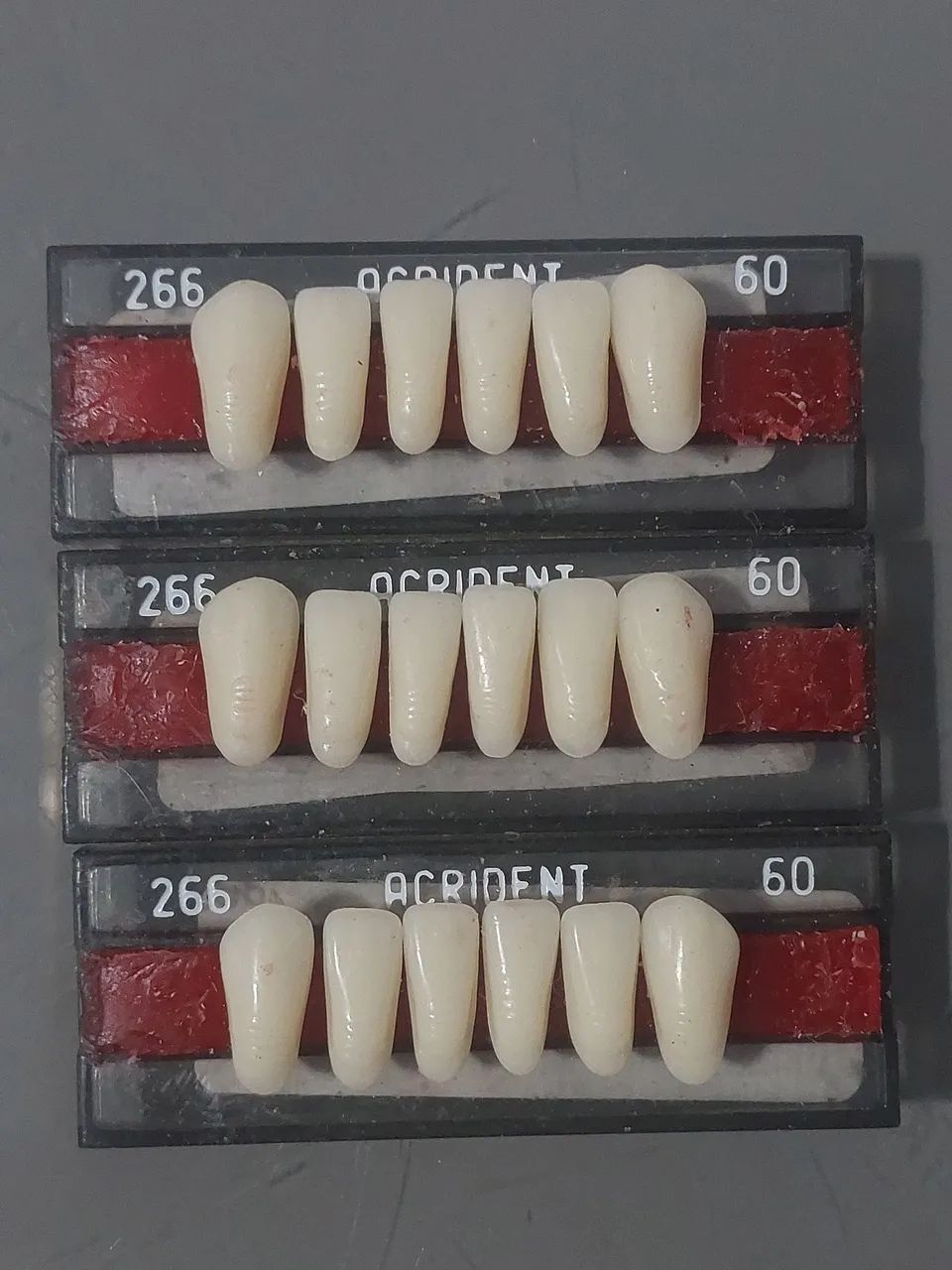 Lote de Placas de dentes de resina - Foto 5