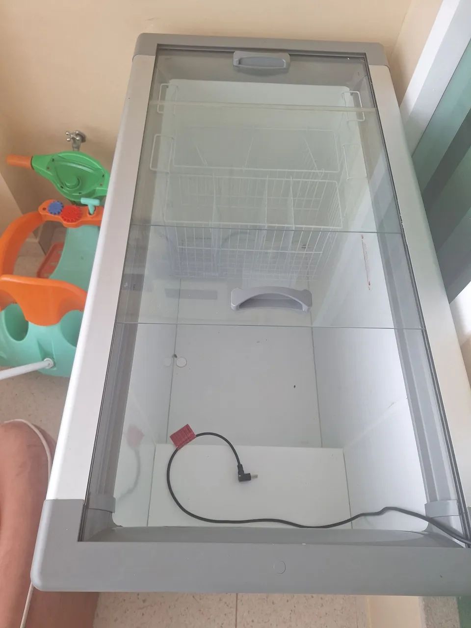 FREEZER HORIZONTAL 411L