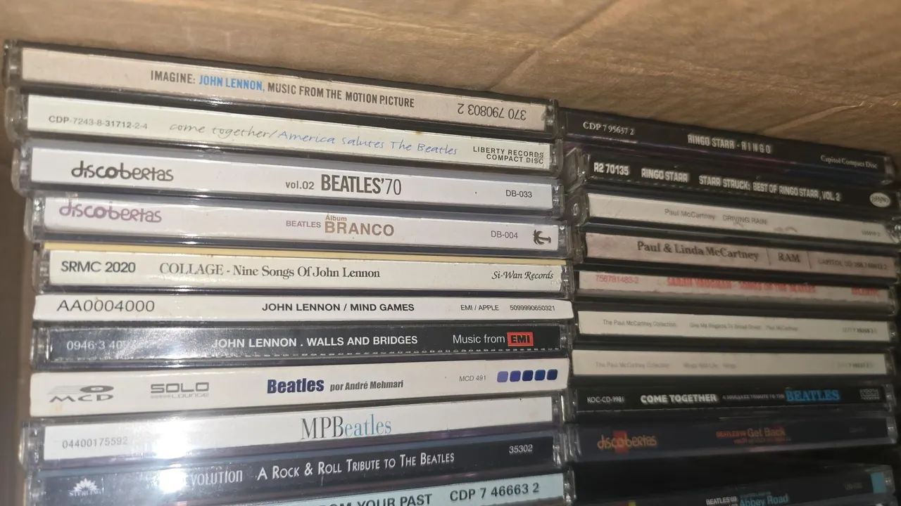 CDs talking heads 9 unidades + coleção Beatles - CDs, DVDs etc