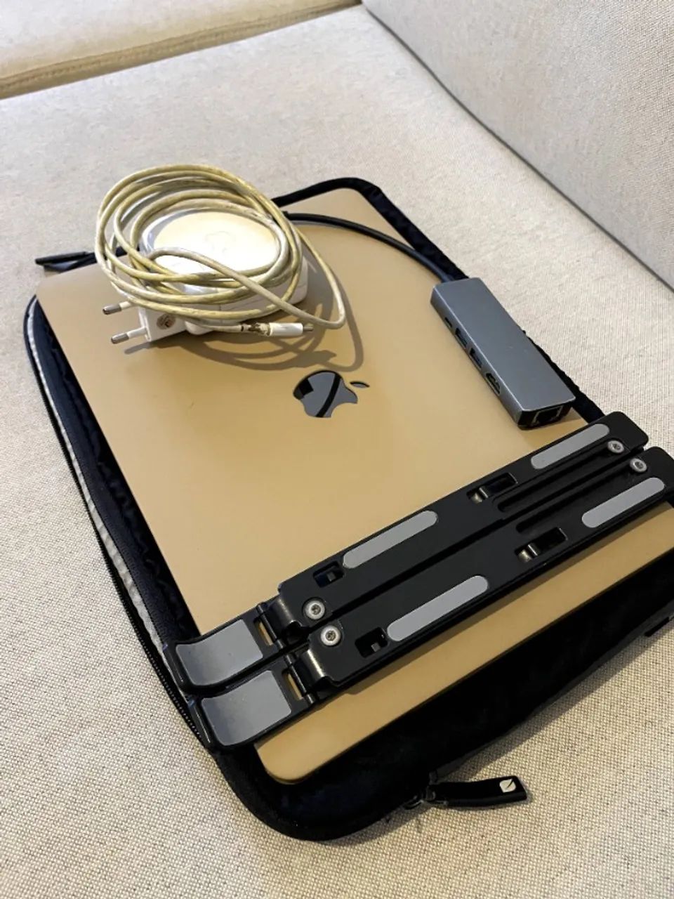 Macbook Pro 2017 - 13-inch - Foto 2