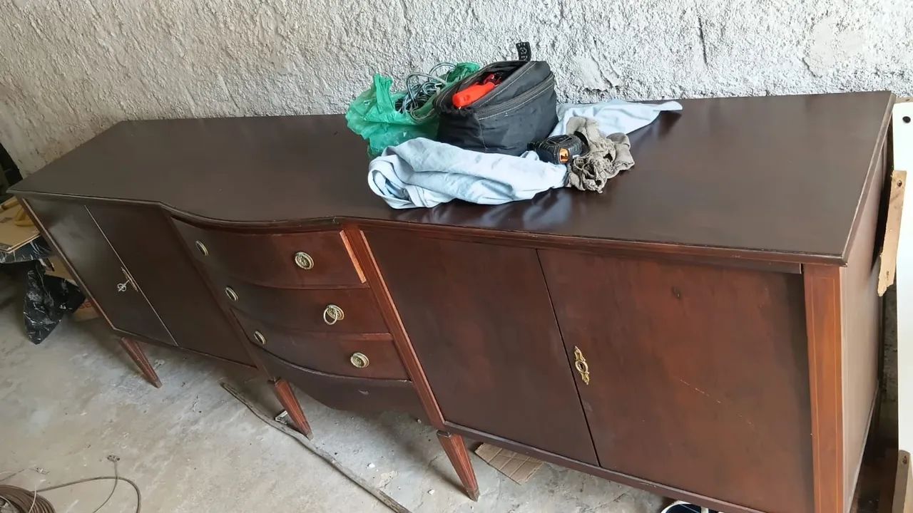 Vendo Conjunto Buffet & Mesa De Sala Com 6 Cadeiras Movéis ingleses 