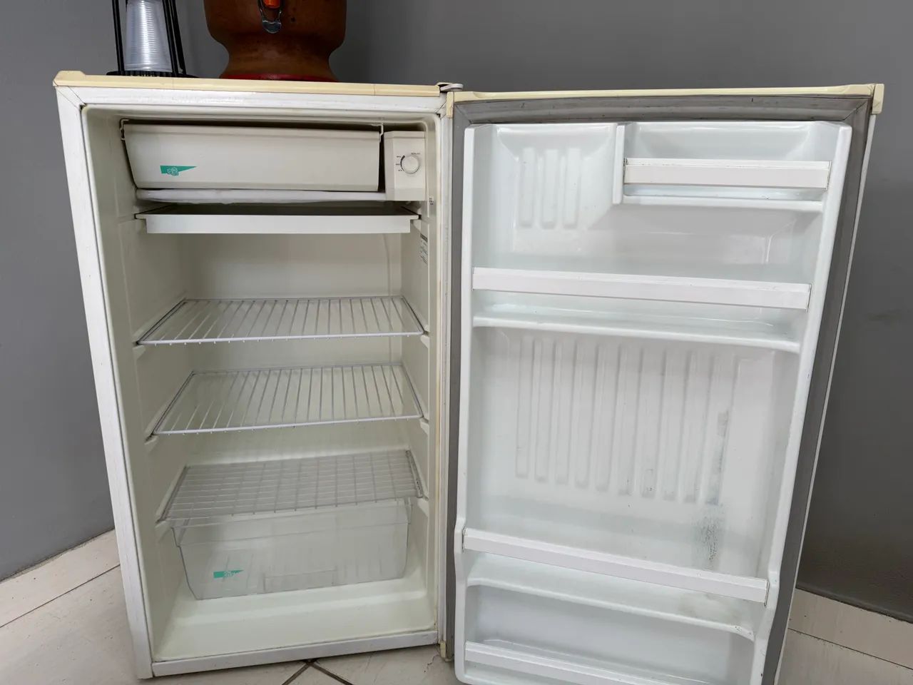 Geladeira 120L