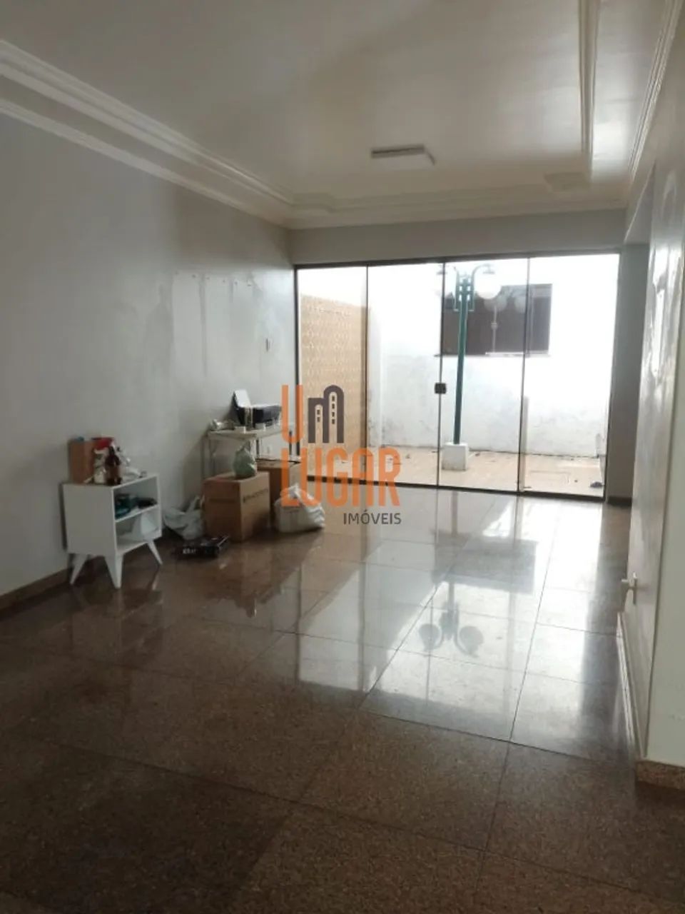 Belíssima Casa de 2 Pavimentos com 8 Quartos para Venda e Aluguel ao Lado da Praça Brasil, - Foto 12