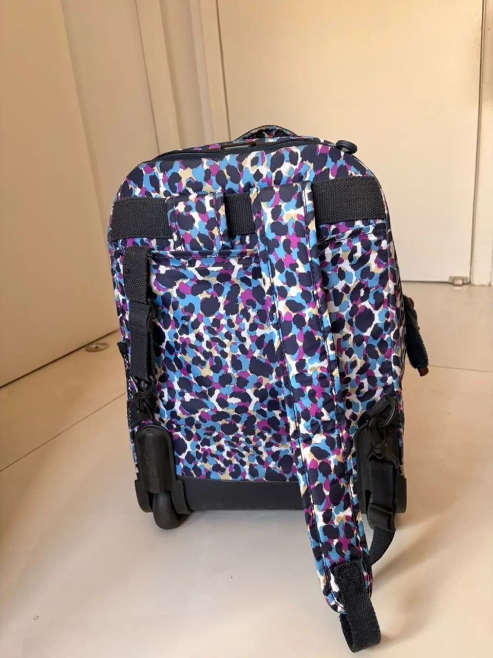 Mochila Kipling com Rodinhas - Foto 3