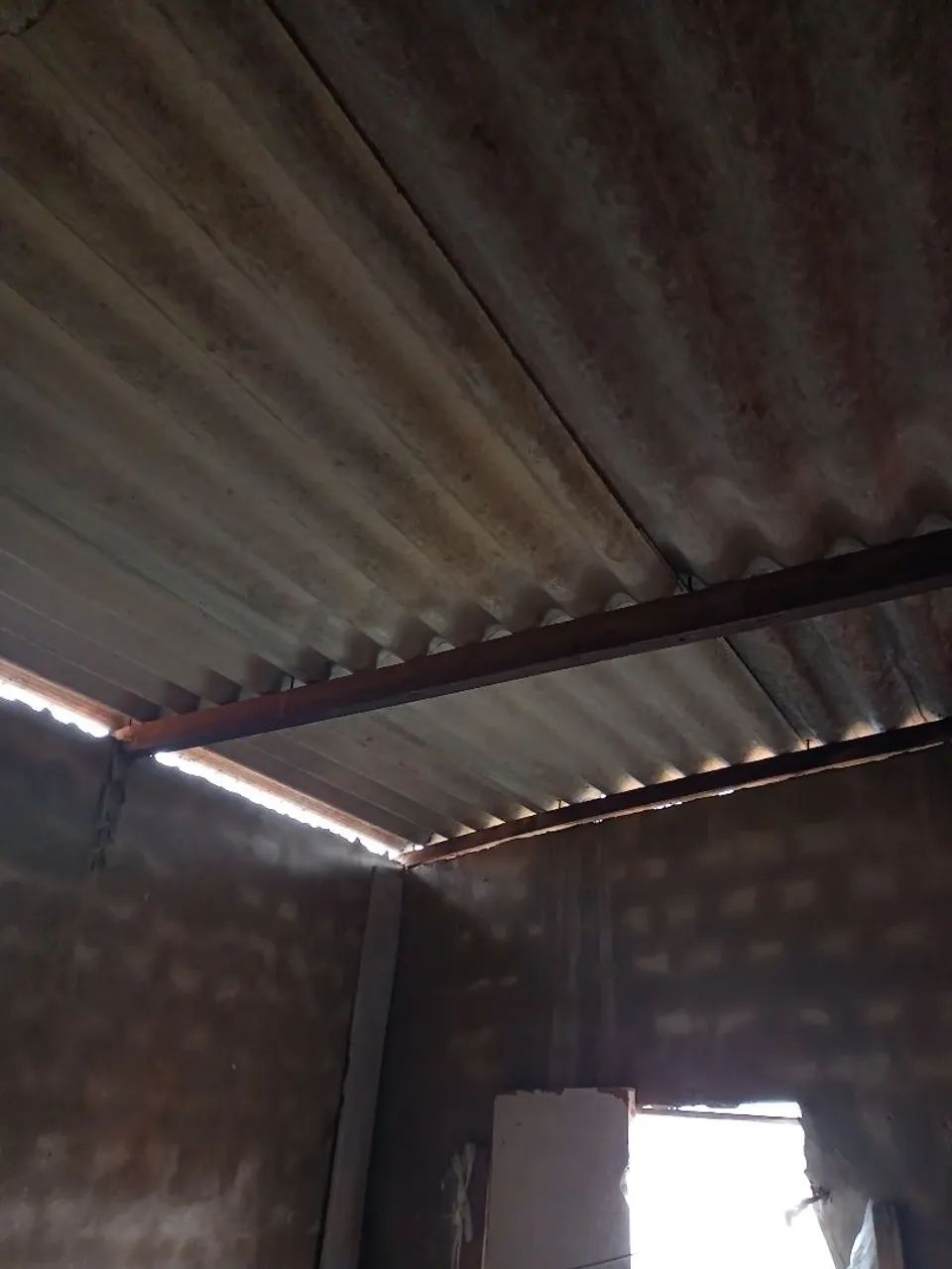 Vendo uma casa primeiro andar