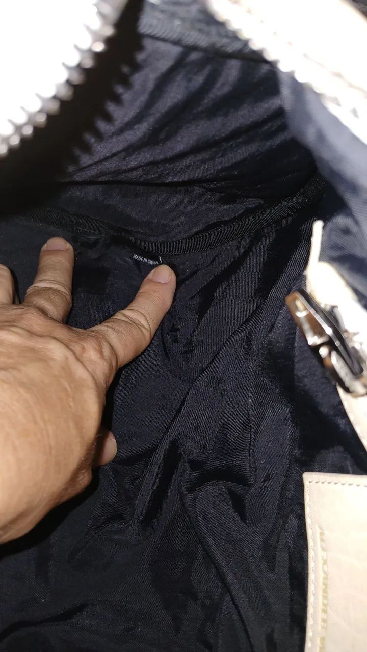 Bolsa de couro Alexander Wang modelo Rocco  - Foto 6