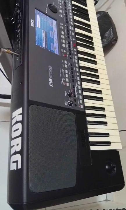 Teclado KORG PA600 - Foto 3