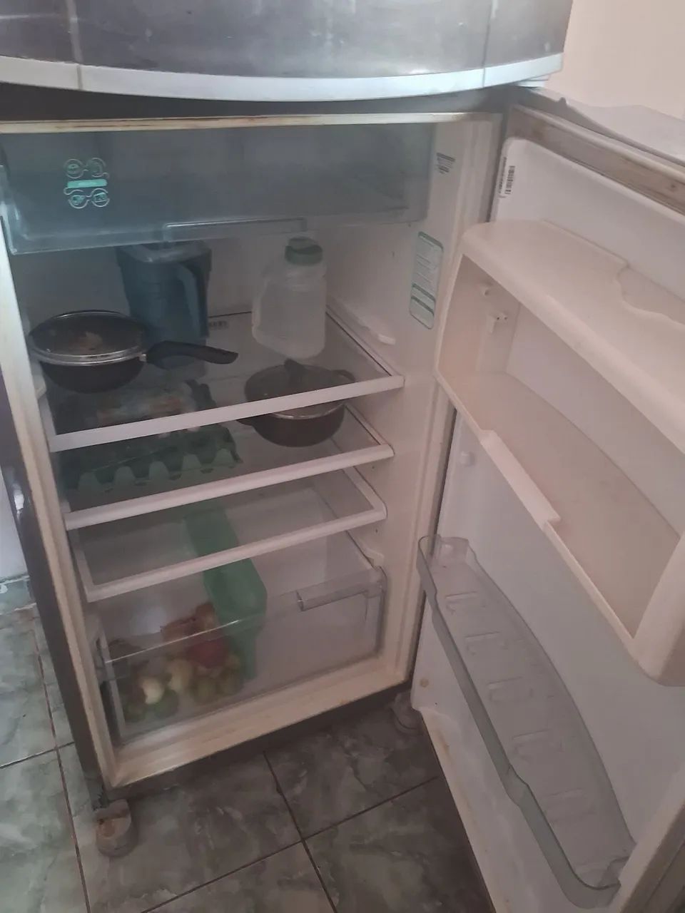 Vendo geladeira  - Foto 3