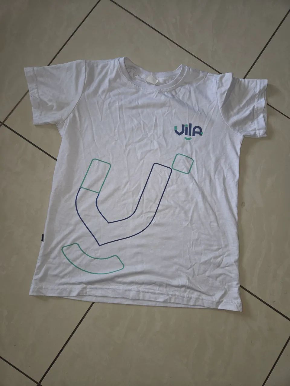 Blusa Colégio Vila - Usado apenas 4 meses - Ótimo estado