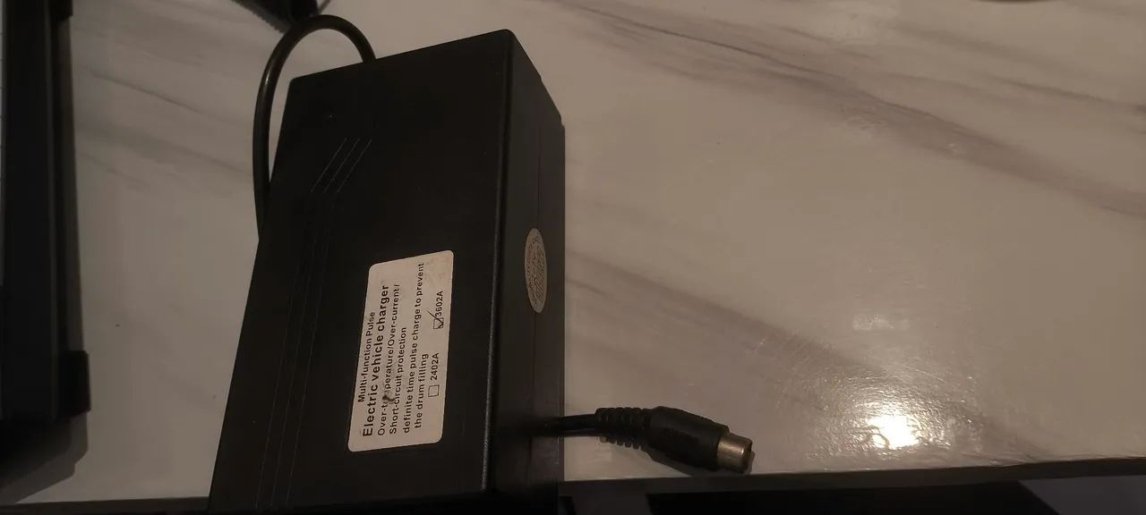 Fonte de carregamento 36 v