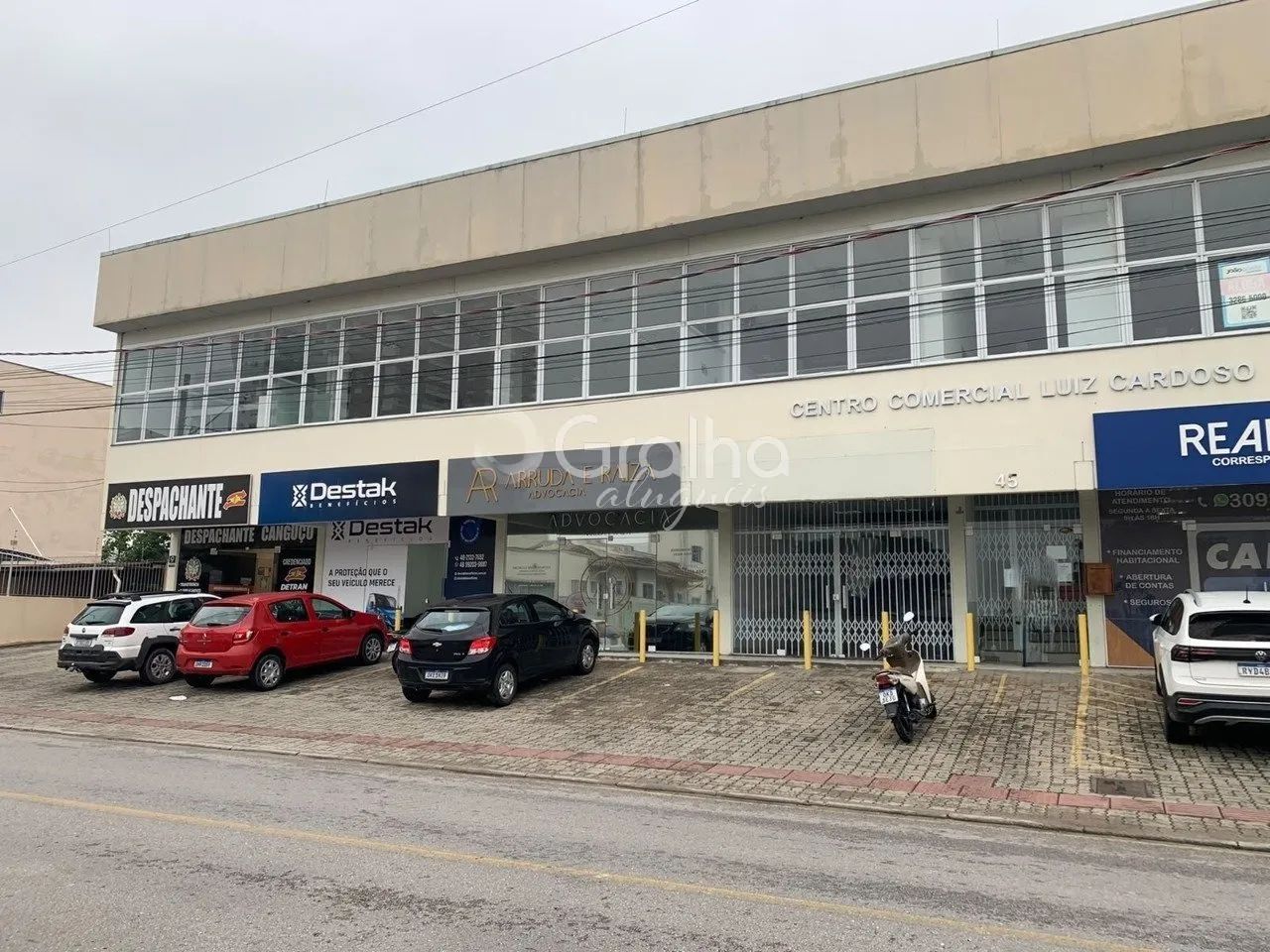 Sala comercial com 290m² centro de Palhoça