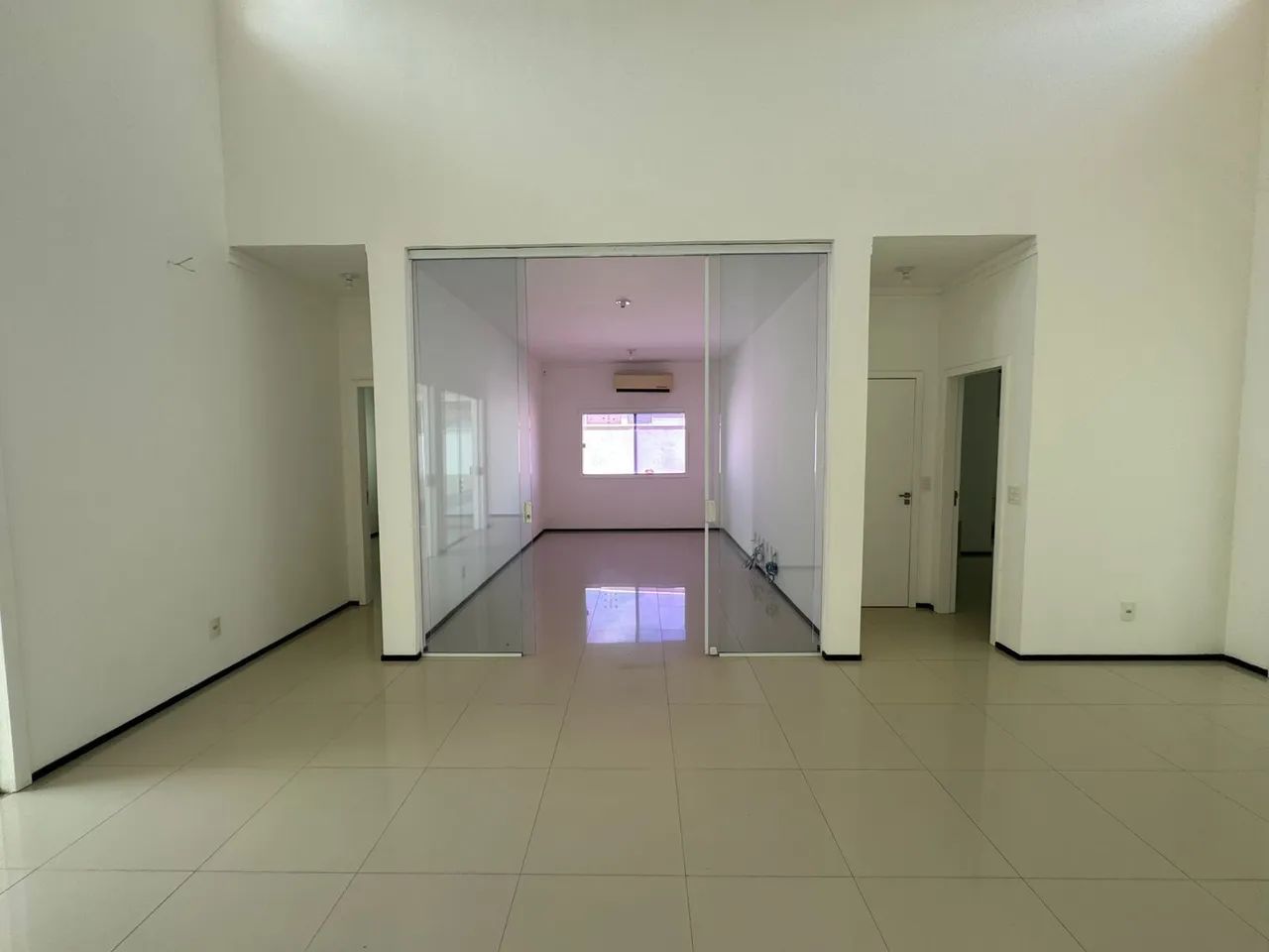 ALUGO CASA NO CONDOMÍNIO INTERLAGOS - Foto 5