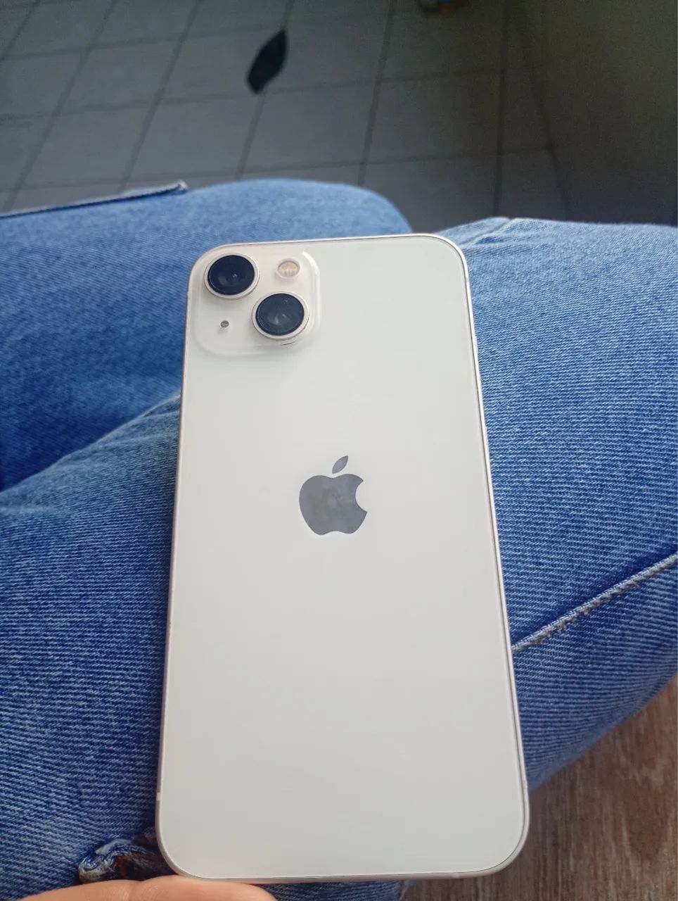 iPhone 13 branco sem detalhes 81% bateria  - Foto 2