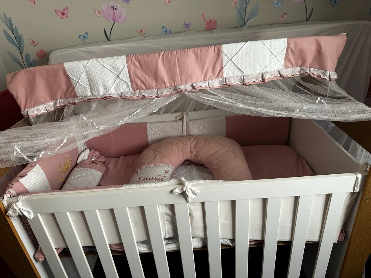 Kit berço + almofada amamentação 