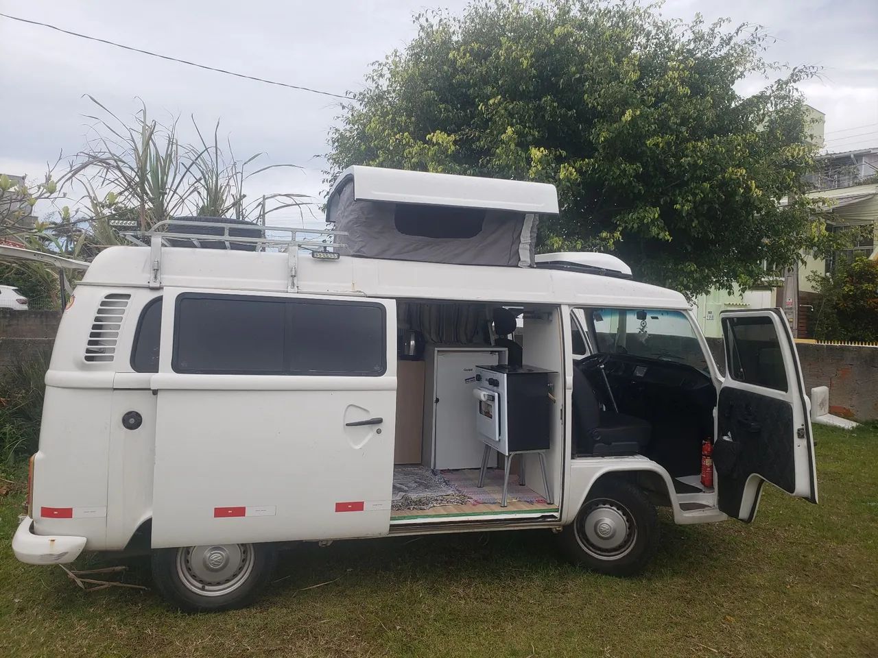 Volkswagen Kombi Standard 1.4 MI Total Flex 8V 2011