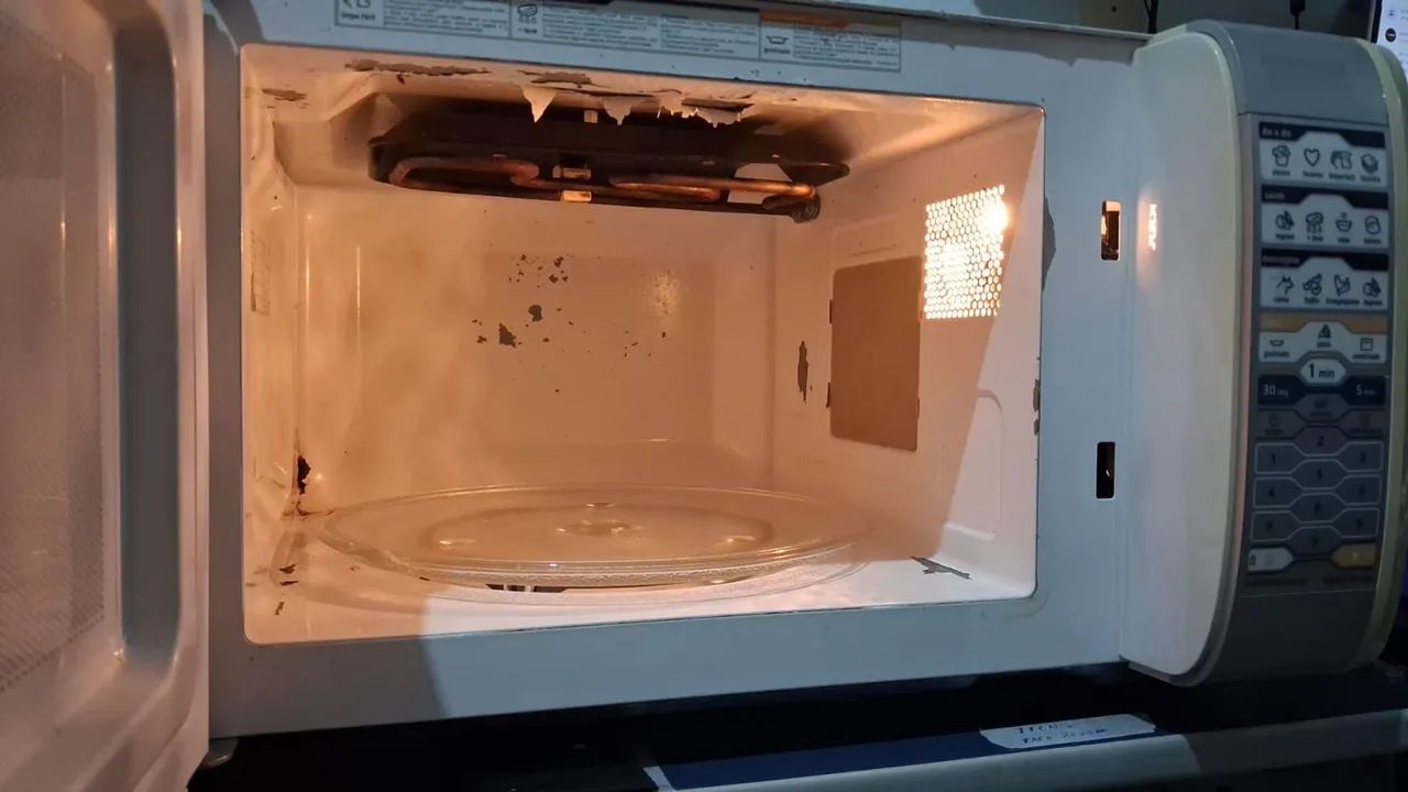 Micrrondas midea 220v 25 litros - Foto 2