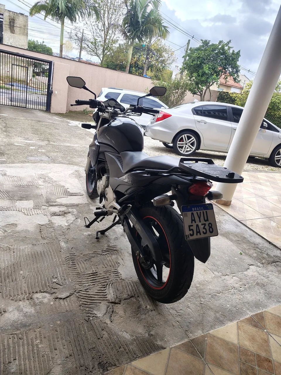 CBR 300 2014 - Foto 2