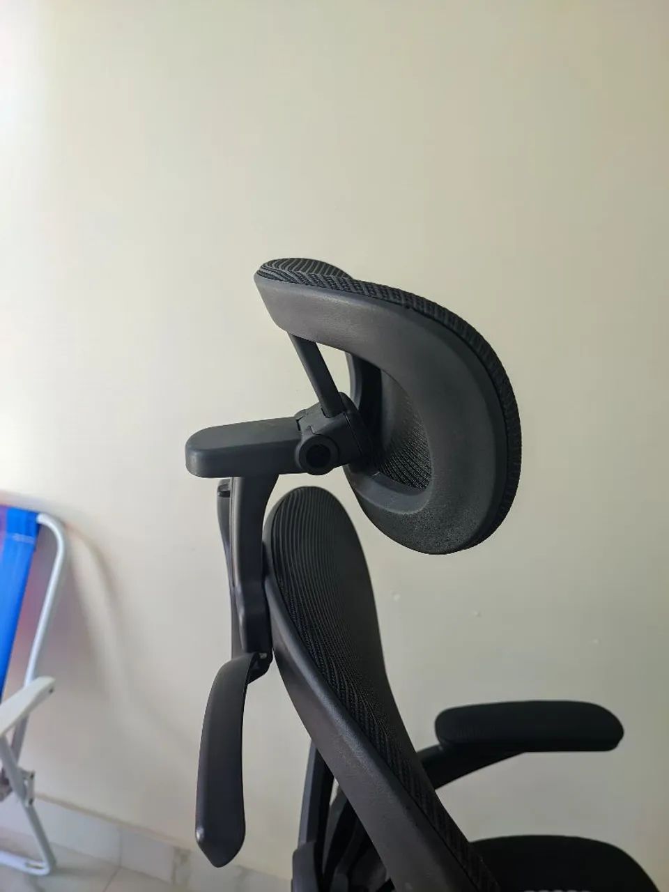 Cadeira ergonômica com apoio de cabeça  - Foto 5