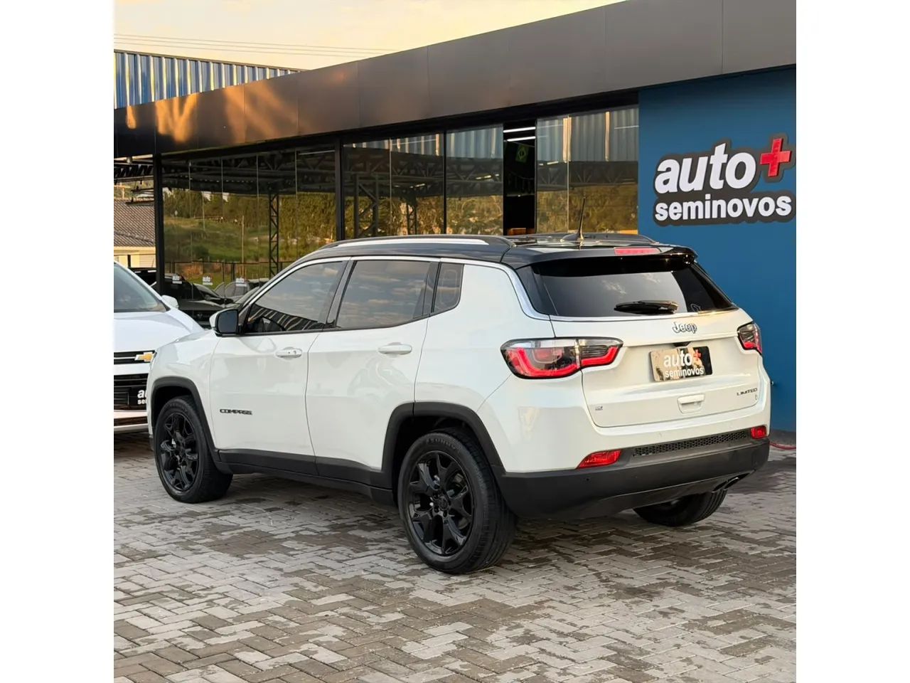 Jeep Compass Limited 2.0 4X2 Flex 16V Aut. 2018 - Foto 2