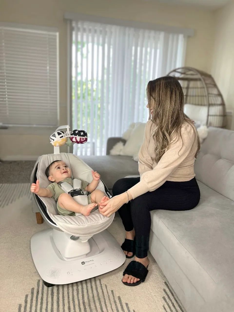 Mamaroo - cadeira de balanço para bebês - Foto 3