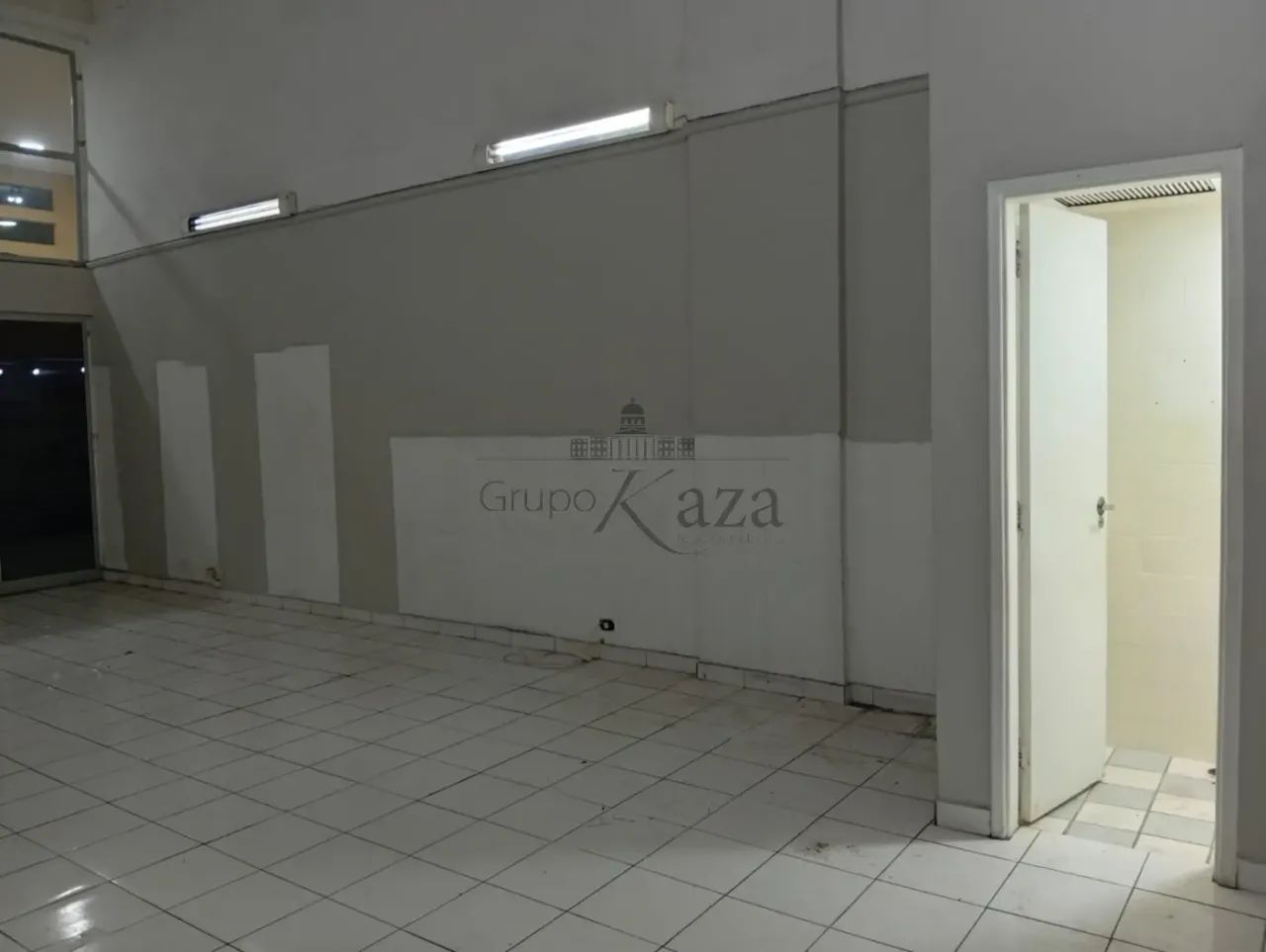 Loja comercial - Edifício Market Center - Jardim São Dimas - 49,62m². - Foto 4
