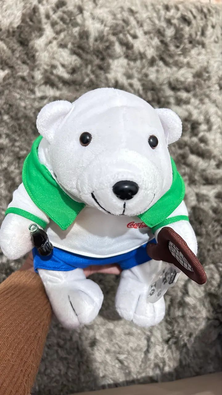 urso polar de pelúcia tenista Coleção Coca Cola 