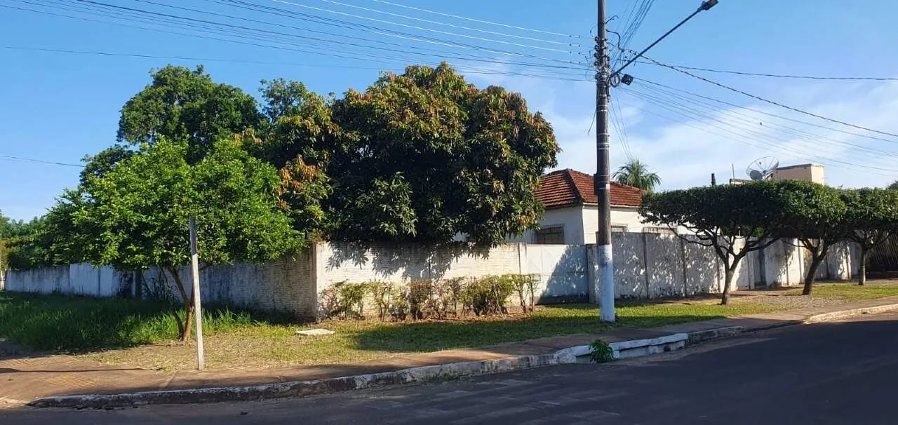 Imóvel de esquina no centro de Bela Vista - MS - Foto 2