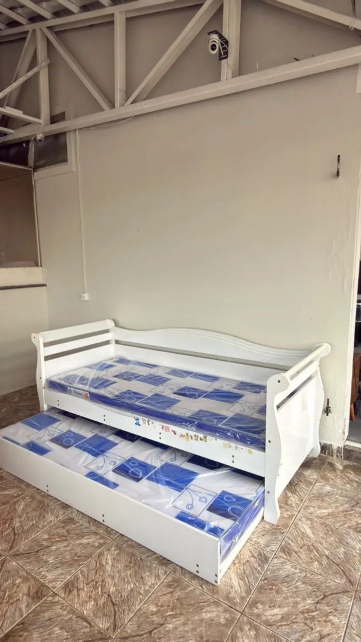 Cama de solteiro usada com auxiliar + 2 colchões novos - Foto 2