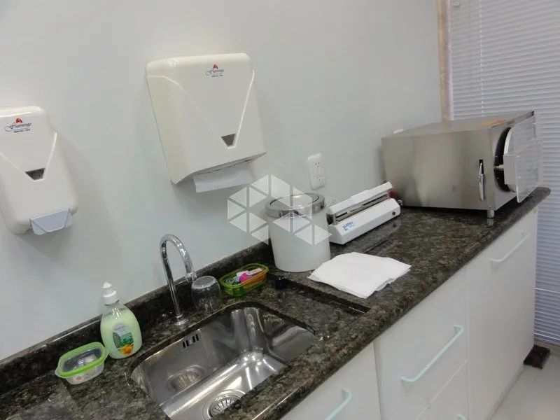 Sala/conjunto Odontologico montado, Dona Laura, Bairro Rio Branco, Porto Aelgre/RS - Foto 8