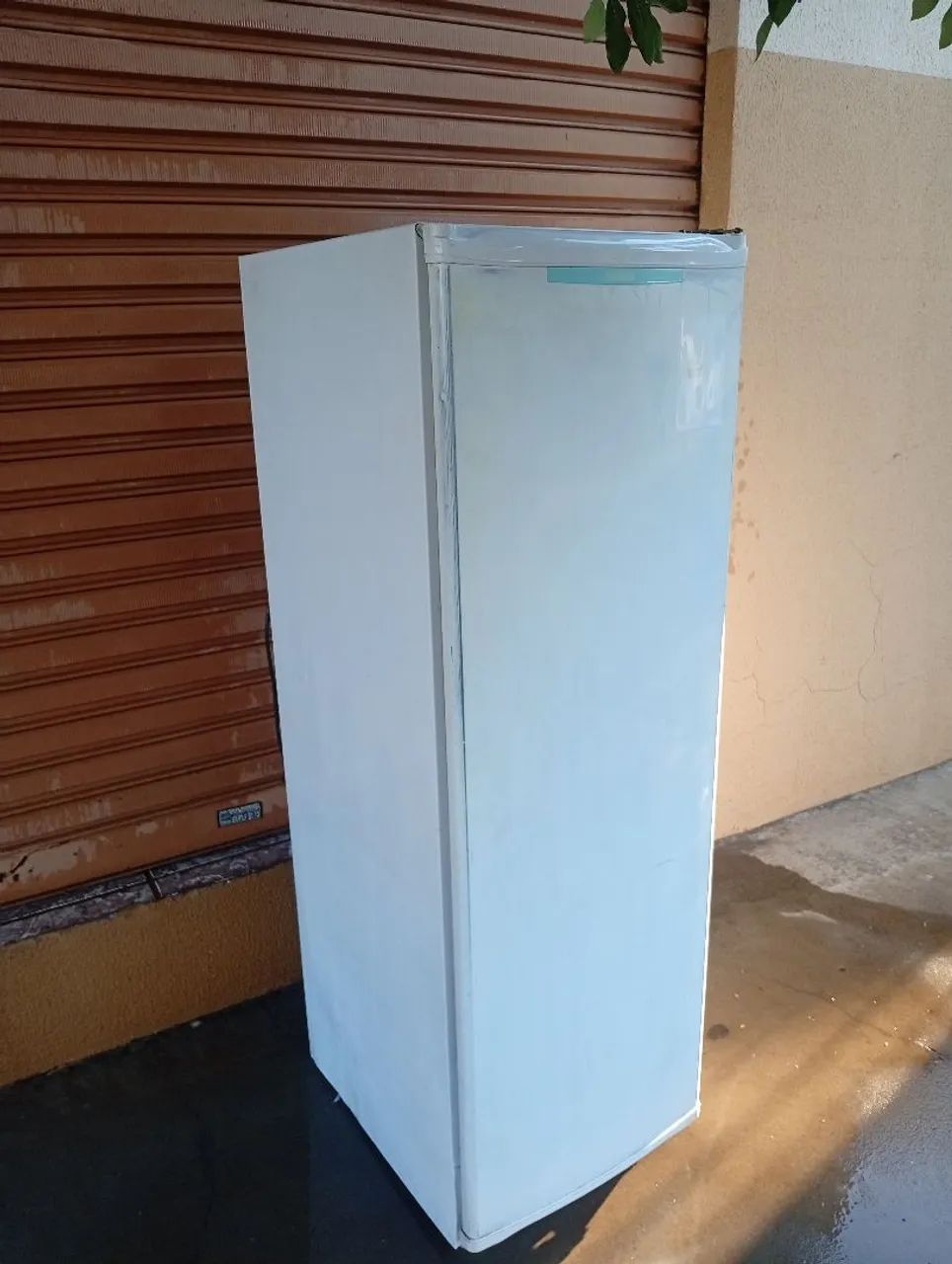 Freezer vertical vendo ou troco  - Foto 4