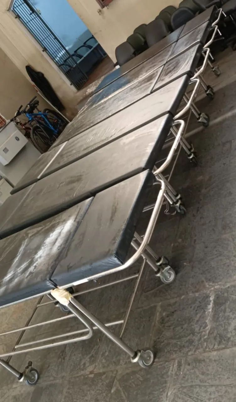 Carro Maca em Aço Inox com Grades, Rodas e Estofado - Foto 3