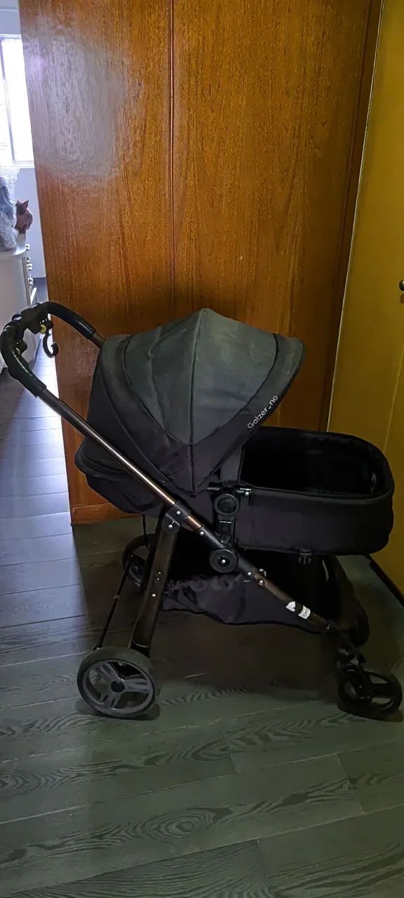 Carrinho Galzerano + bebê conforto + base