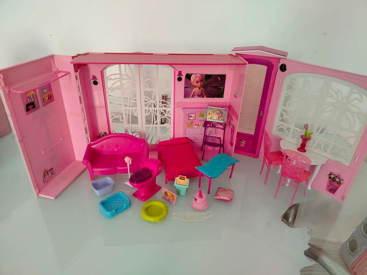 Casa da Barbie com acessórios  - Foto 2