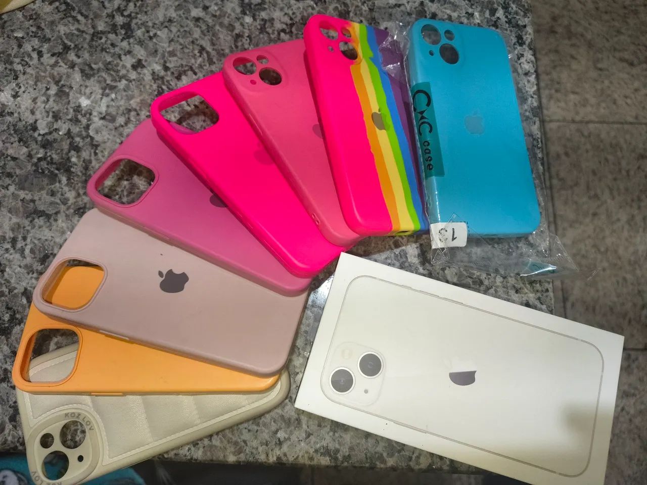 iPhone 13 256 GB + Conjunto de capinhas - Foto 5