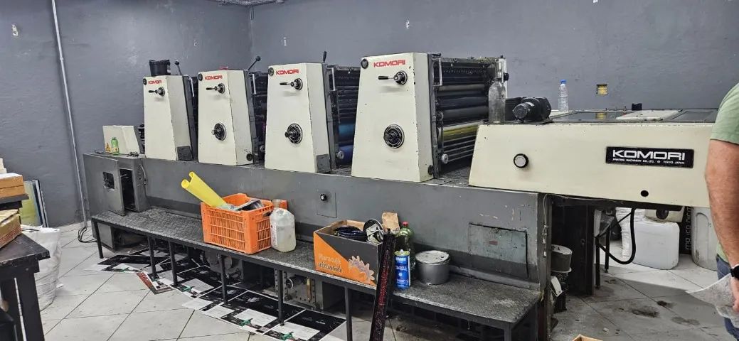 impressora offset 4 cores