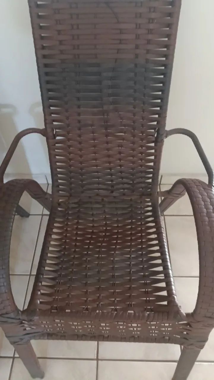Vendo 4 cadeiras de fibras  - Foto 4