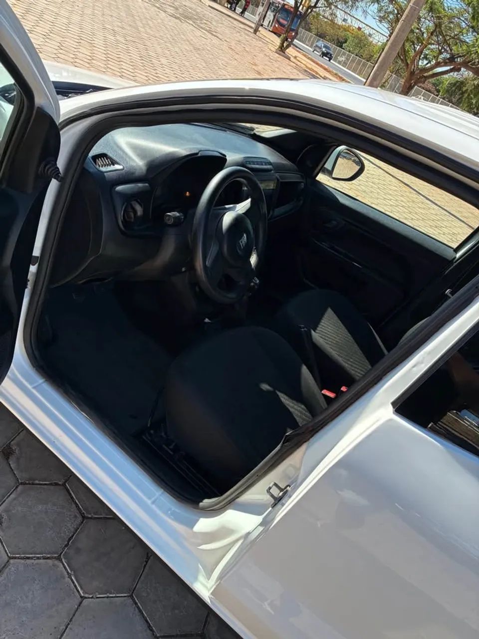 Fiat Strada Working Hard 1.4 Fire Flex 8V CE 2019 - Foto 4