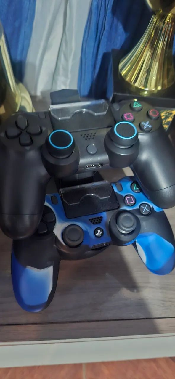 Vendo PS4 slim 1 tb - Foto 2