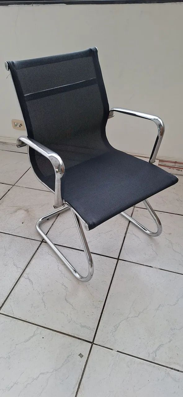 Cadeiras de Escritório Office Sevilla c/ apoio de braços (Vendo as 8 juntas ou separadas) 